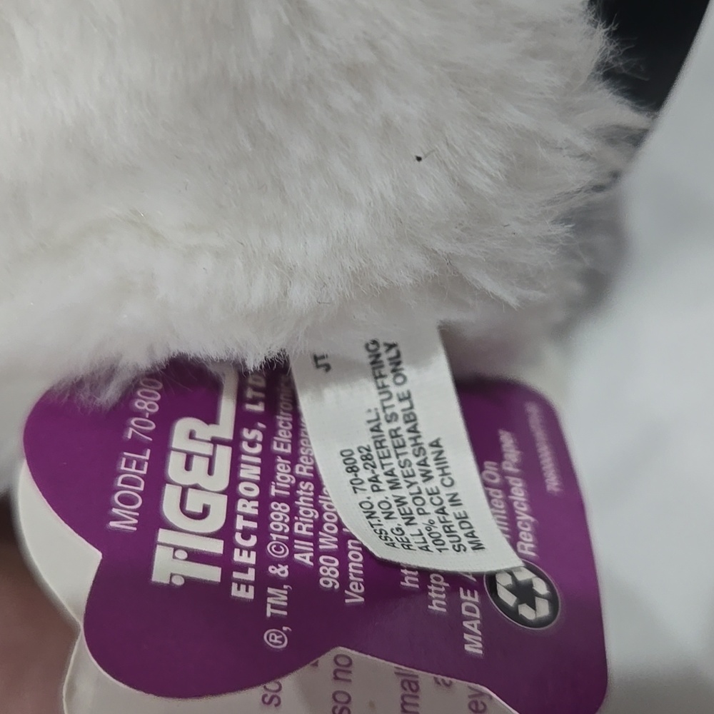 Vintage White Furby Grey eyes 1998 with Tags - Picture 6 of 10